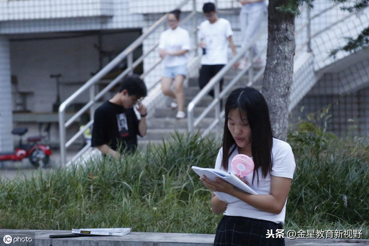 怎样背的快 ？快速背书有哪些小窍门