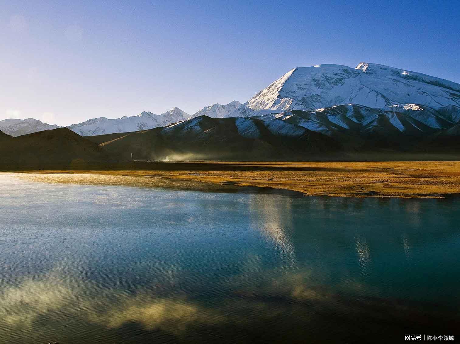 巴楚旅游景点 ：用镜头定格野生胡杨林之美，美得不像话！