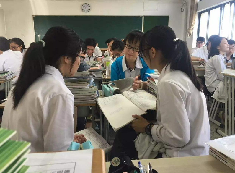 大学生入伍，义务兵两年退伍费大概多少钱？想参军需清楚