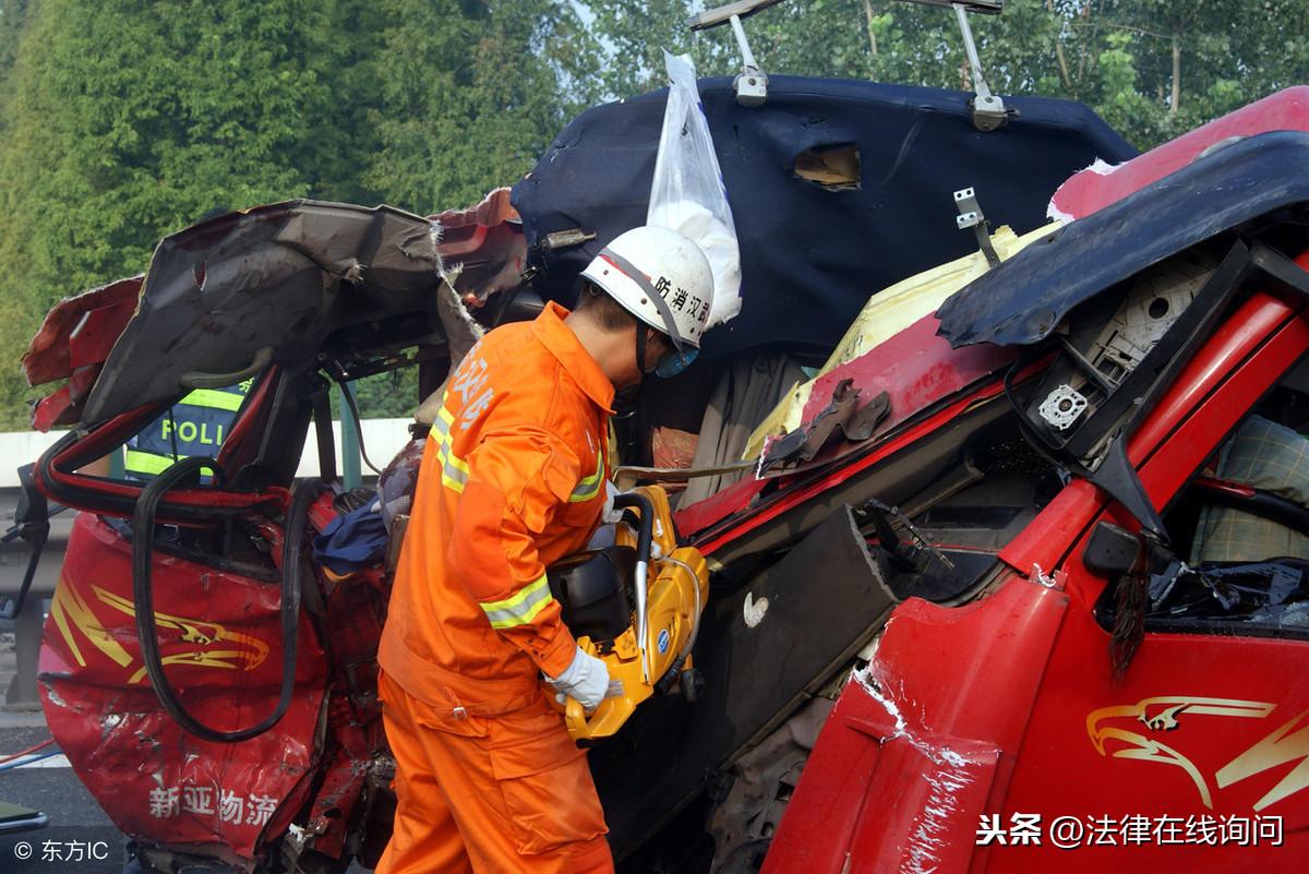 车祸赔偿请律师划算吗